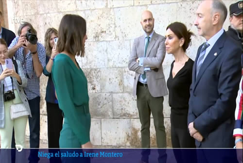 Irene Montero ministra de igualdad en Zaragoza frente a la ultraderechista de las cortes de Aragón